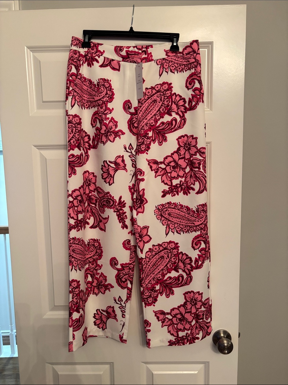 Jade Wide-Leg Paisley Pants - Hot Pink on Cream